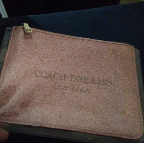 Coach Dreams Live Yours makeup bag - Picture 3 of 4